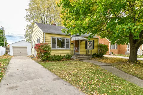 1718 26th, Kenosha, WI 53140