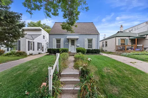 2580 S 77th, West Allis, WI 53219