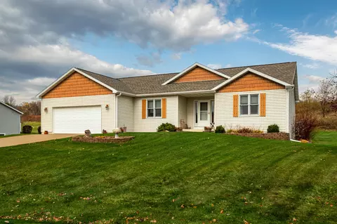 w4510 Pioneer Court, Hamilton, WI 54669