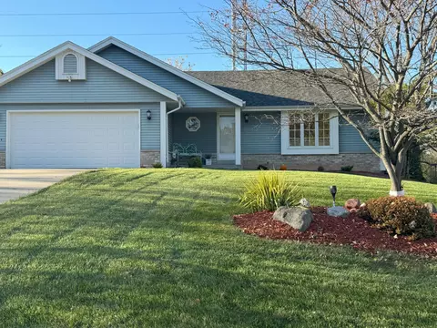 10100 W W Mdw, Greenfield, WI 53228