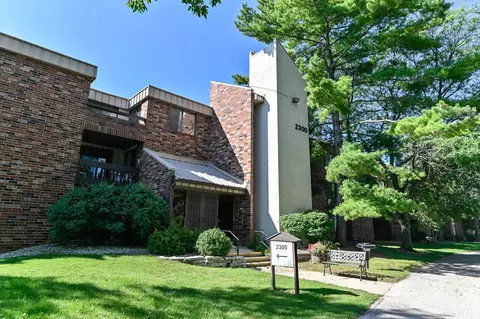 2300 W Good Hope #145, Glendale, WI 53209