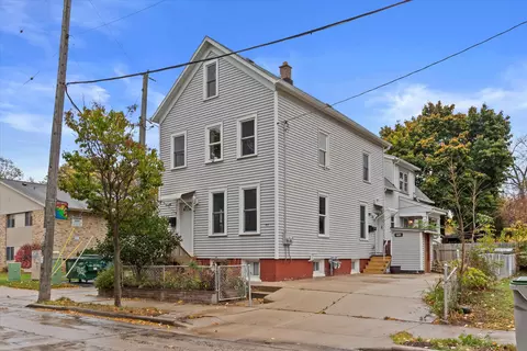915 E Meinecke, Milwaukee, WI 53212