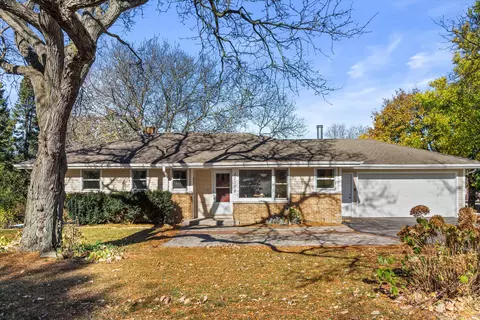 17308 W Observatory, New Berlin, WI 53146