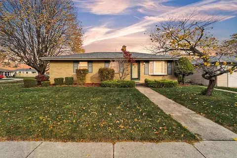 740 Imperial, Racine, WI 53402