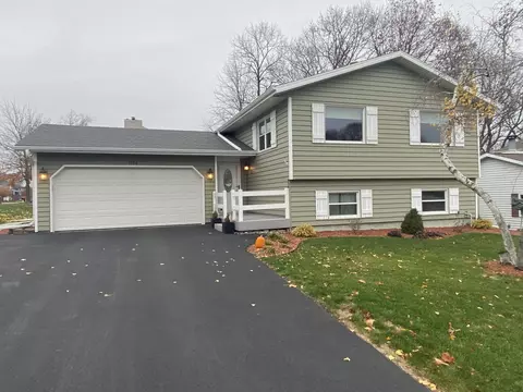 1796 Cypress, Grafton, WI 53024