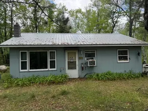 w10706 Molly 4 Road, Athelstane, WI 54104