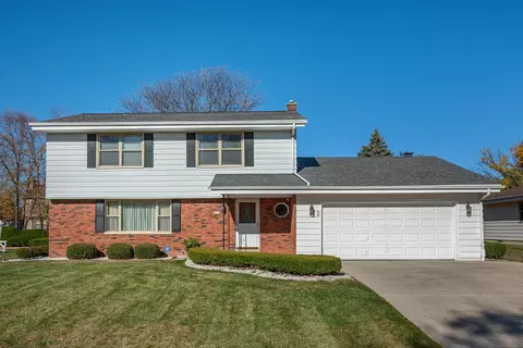 8210 W Leroy, Greenfield, WI 53220