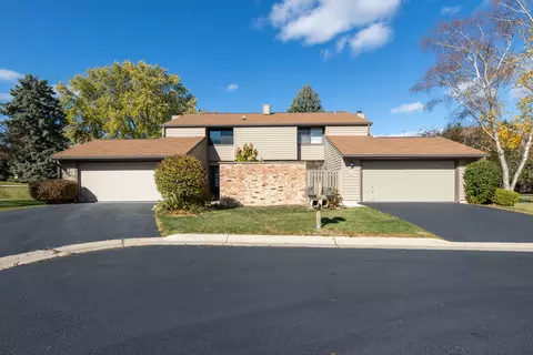 11015 N Elder Tree, Mequon, WI 53092