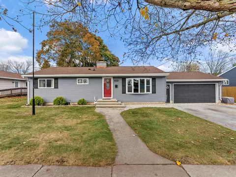2122 32nd, Two Rivers, WI 54241