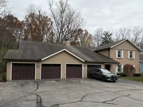326 Riverview #3, Delafield, WI 53018