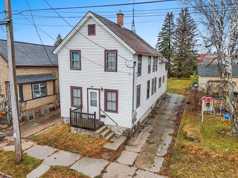 1804 11th, Two Rivers, WI 54241