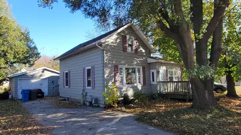 405 S Montgomery, Watertown, WI 53094