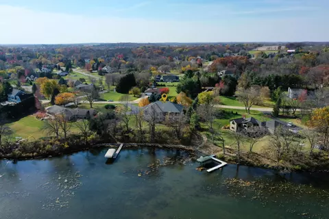 5201 Riverside, Waterford, WI 53185