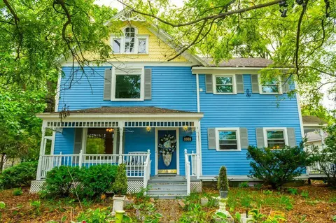 936 Main, Delafield, WI 53018