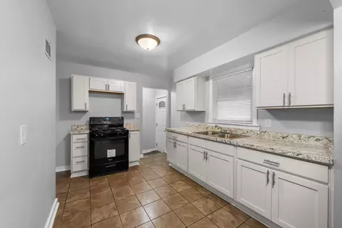 5333 W Leon, Milwaukee, WI 53216