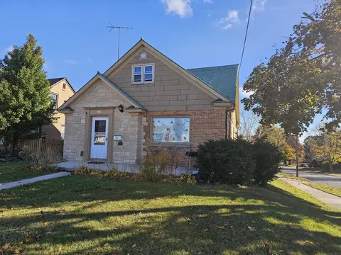 2419 S 10th, Manitowoc, WI 54220