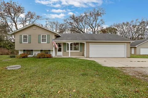 N8878 River, Watertown, WI 53094