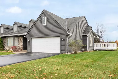 7356 S 77th, Franklin, WI 53132