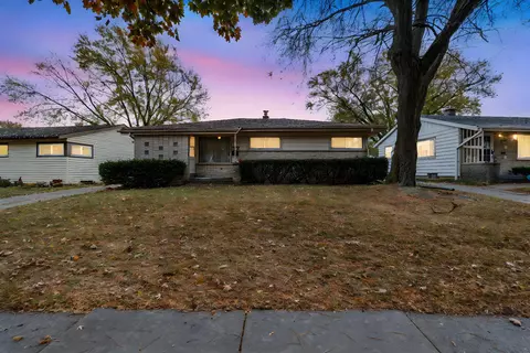 8721 W Arden, Milwaukee, WI 53225