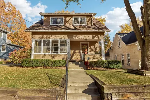921 Aurora, Waukesha, WI 53186