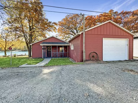 392 E Richardson Spgs, Fulton, WI 53534