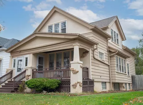 1324 S 75th, West Allis, WI 53214