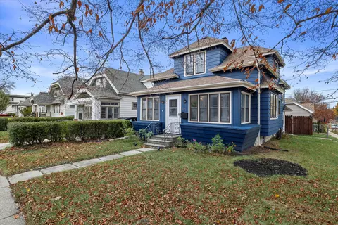 1974 S 92nd, West Allis, WI 53227