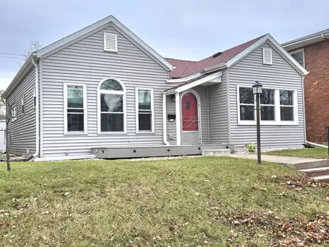 2131 Main, La Crosse, WI 54601