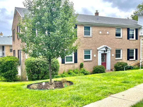 1239 E Randolph #D, Milwaukee, WI 53212