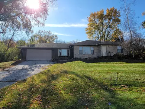 n13w27205 Silvernail, Pewaukee, WI 53072
