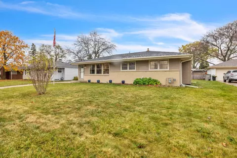 5717 S Madeline, Milwaukee, WI 53221