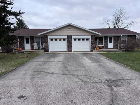 406 Stephanie, Burlington, WI 53105