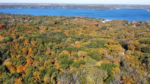 Lt0 Lake, Fontana, WI 53125