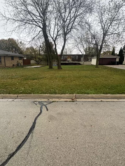 1809 Marquette, South Milwaukee, WI 53172