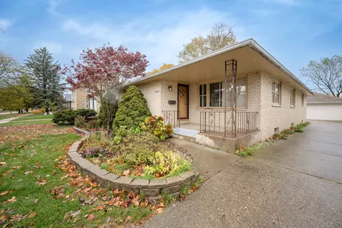 7745 5th, Kenosha, WI 53143