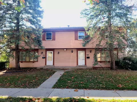 10123 W Kiehnau #10123-10125, Milwaukee, WI 53224