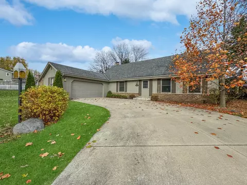 3665 S Wilbur, New Berlin, WI 53151