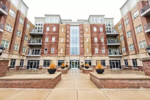 6330 W Greenfield #206, West Allis, WI 53214