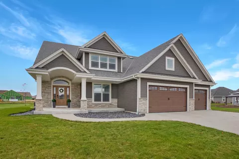 1522 Prairie Crk, Oconomowoc, WI 53066