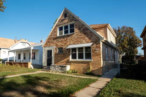 7022 W Medford #7022A, Milwaukee, WI 53218
