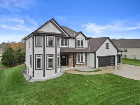 4656 W Devinshire, Franklin, WI 53132
