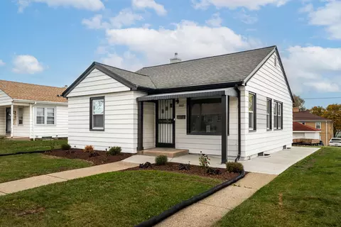 3822 N 61st, Milwaukee, WI 53216