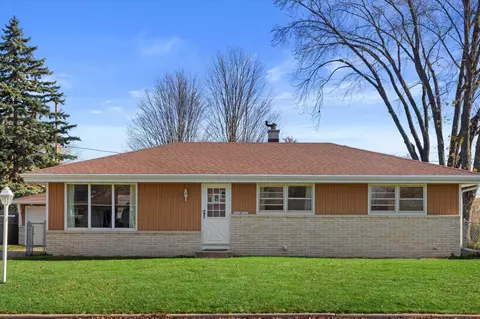 w244n6562 Grogan, Sussex, WI 53089