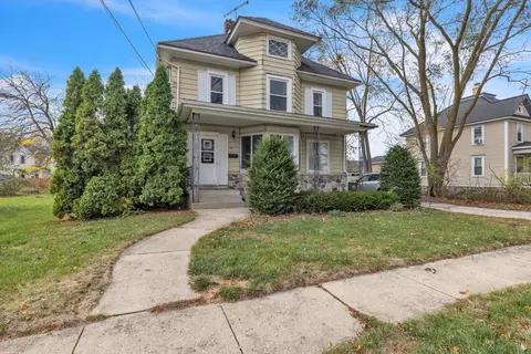 307 Pleasant, Mukwonago, WI 53149