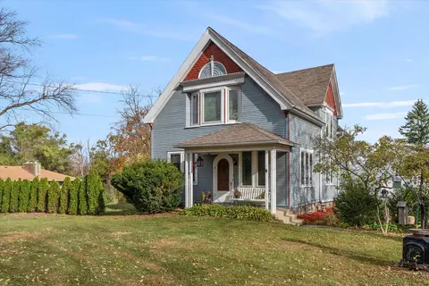 5930 S 92nd, Hales Corners, WI 53130