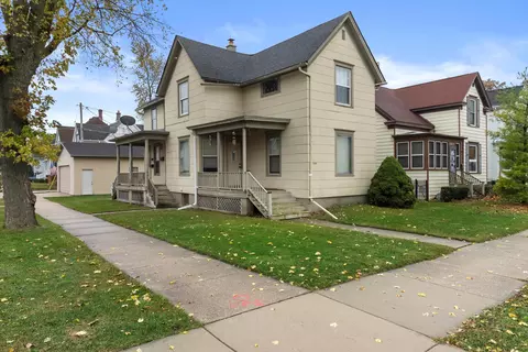 2801 Wright, Racine, WI 53405