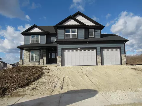 1840 Arbor Vis, West Bend, WI 53095