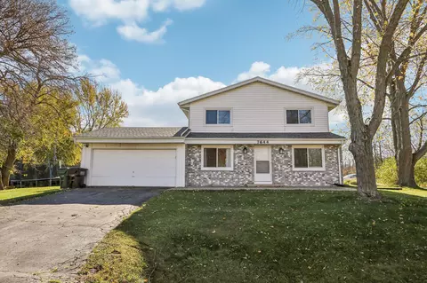 7644 Lakeshore, Racine, WI 53402