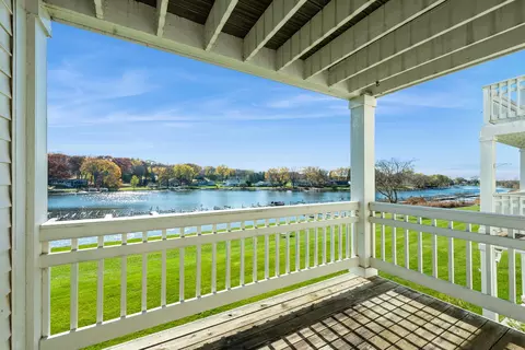 2132 Landings, Delavan, WI 53115