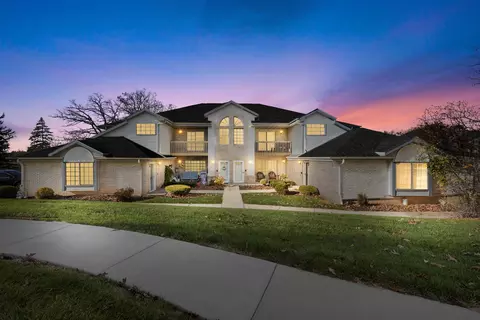 9374 W Loomis #1, Franklin, WI 53132
